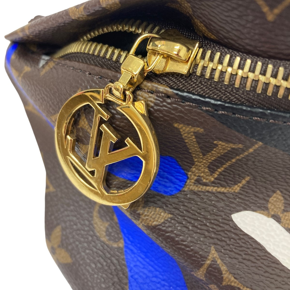 LOUIS VUITTON モノグラム リーグオブレジェンド バムバッグ 古着・中古-5枚目のアイテム画像