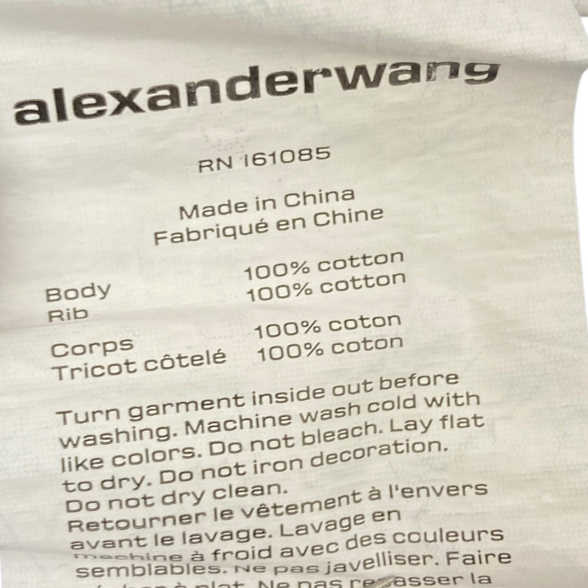 胸ロゴＴシャツ