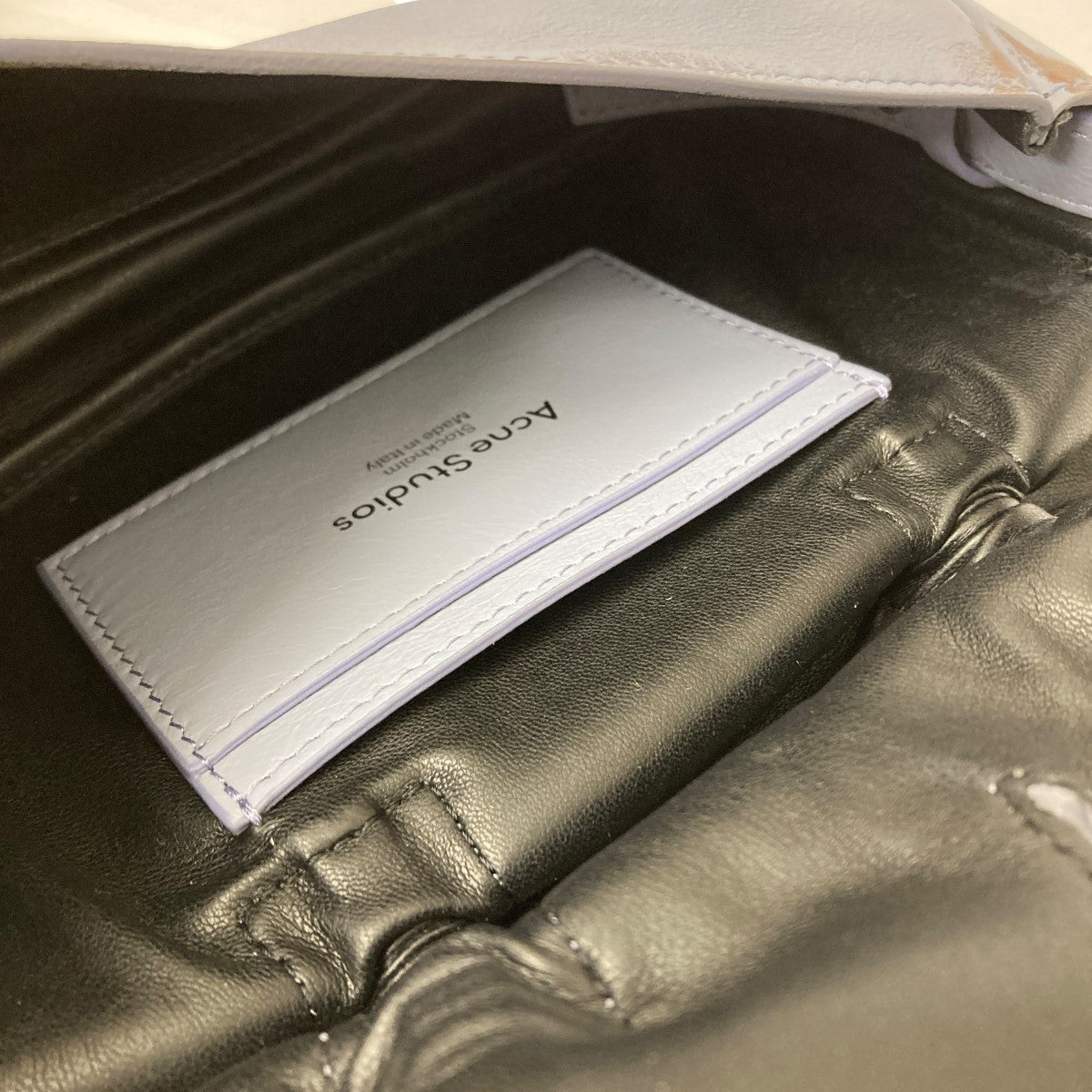 ACNE STUDIOS(アクネストゥディオズ) マルチポケットマイクロバッグ