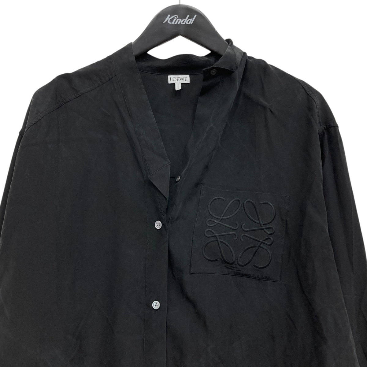 美品 LOEWE ロエベ シルク100%シャツ アナグラム刺繍 イタリア L相当 美品 LOEWE ロエベ シルク100%シャツ アナグラム刺繍 イタリア L