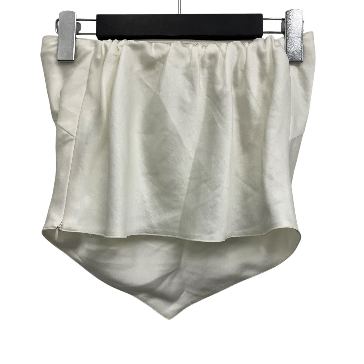 satin bare チューブトップ