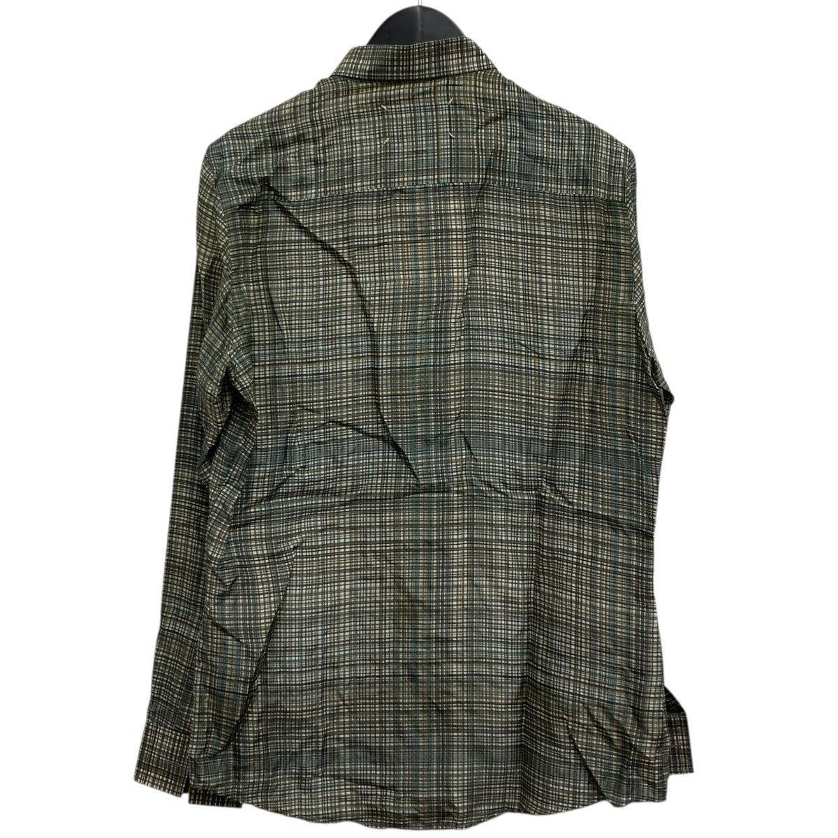 チェックシャツ