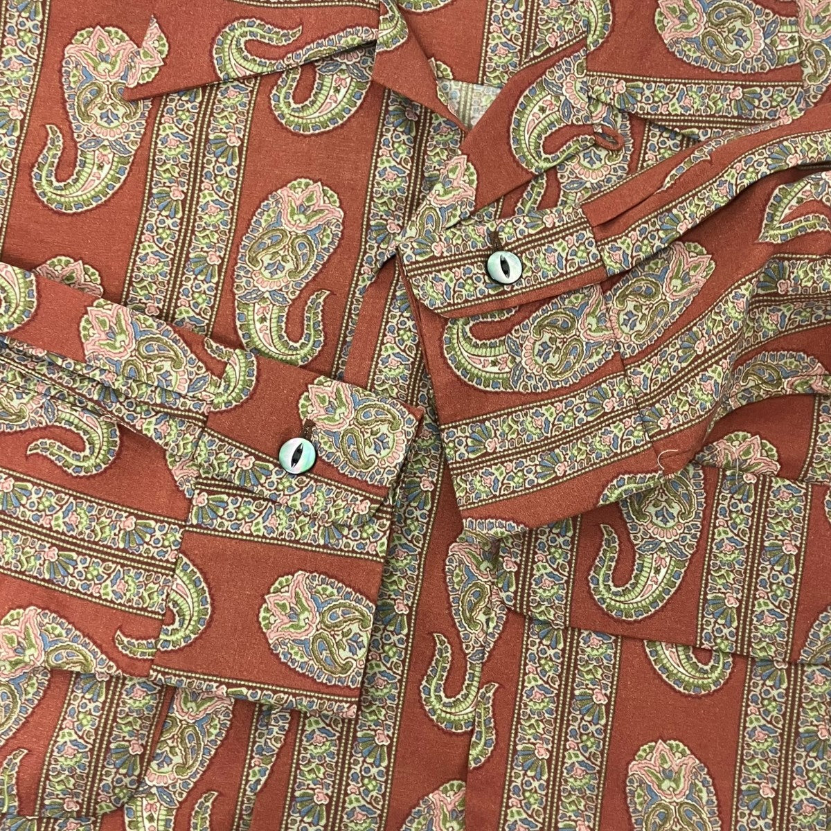 総柄シャツ