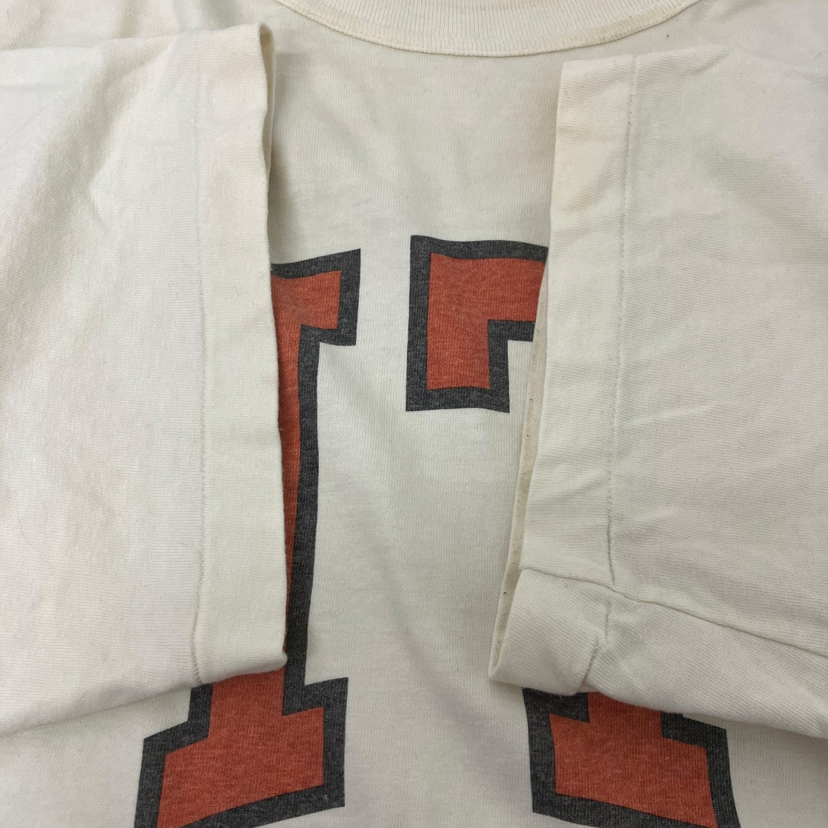 Ｔシャツ