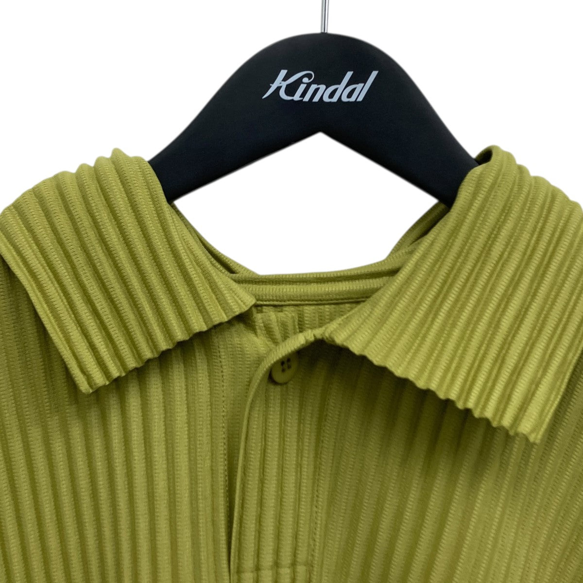 プリーツポロシャツ