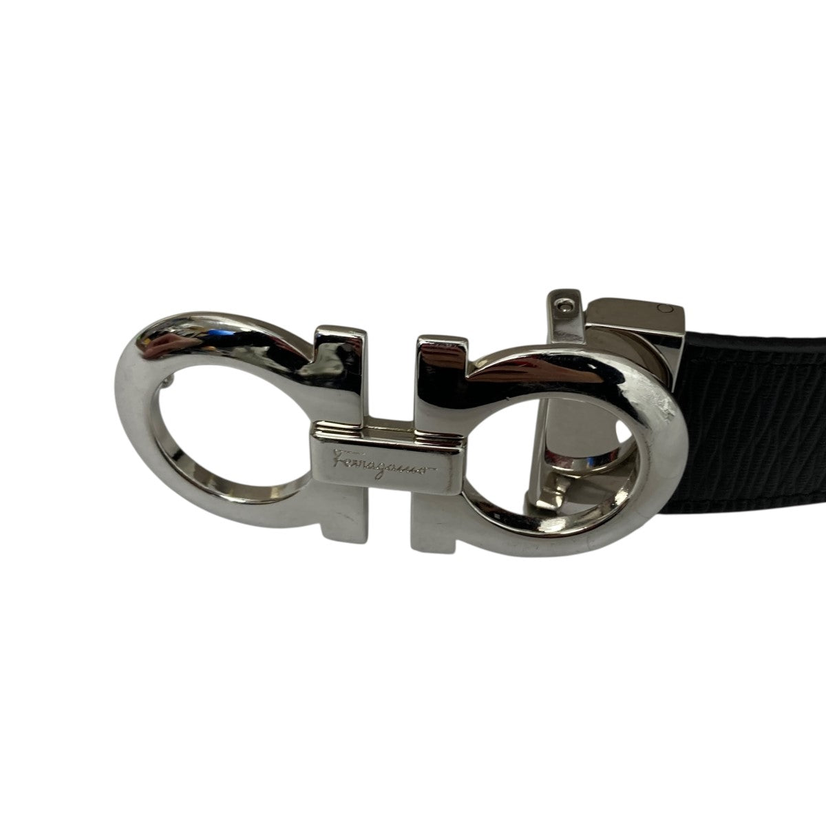 Salvatore Ferragamo(サルヴァトーレフェラガモ) ダブルガンチーニ