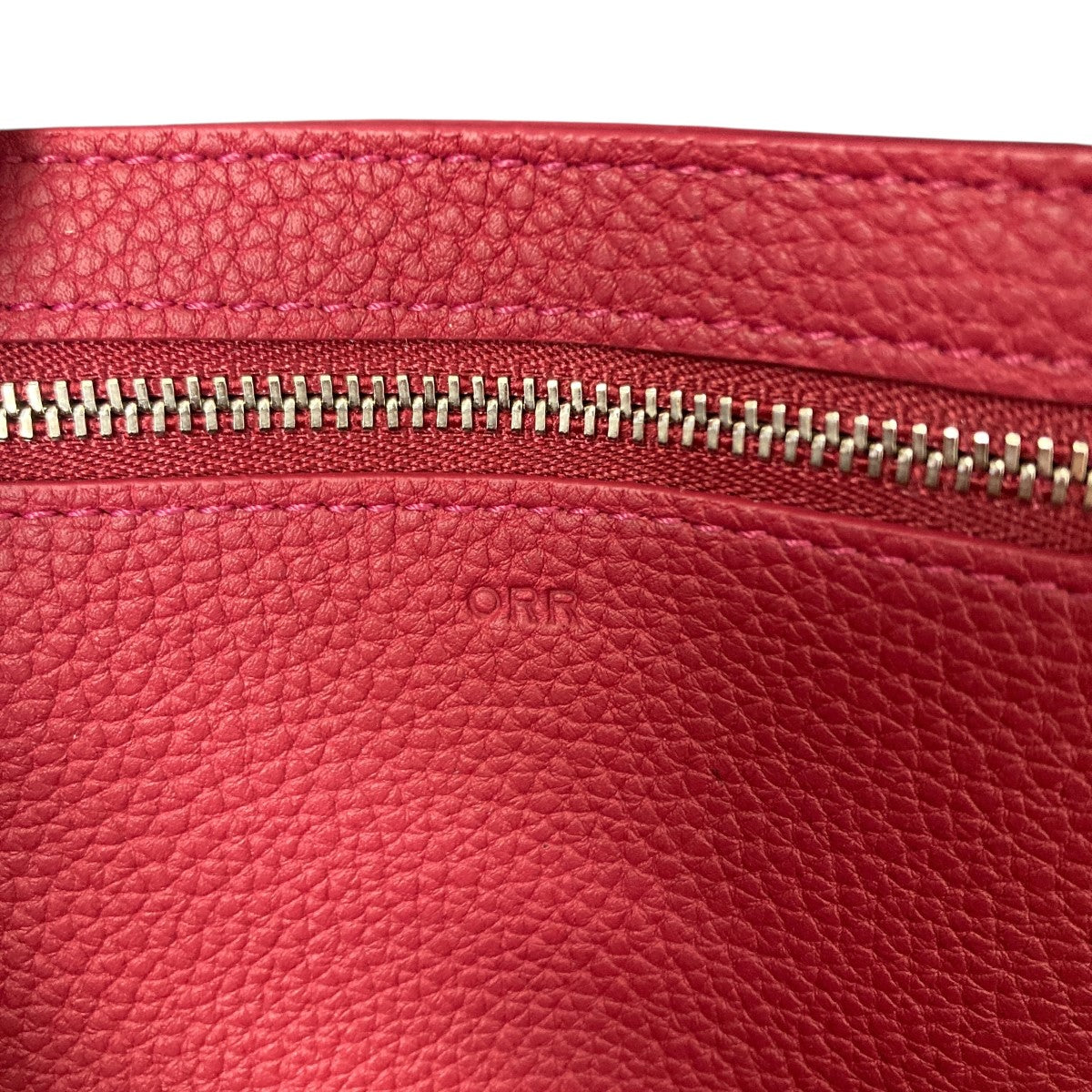 EXCLUSIVE Curvy Bag