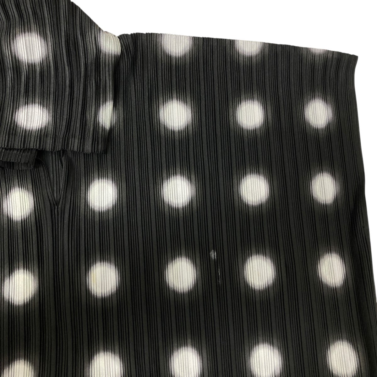 PLEATS PLEASE(プリーツプリーズ) プリーツフーデッドノースリーブ