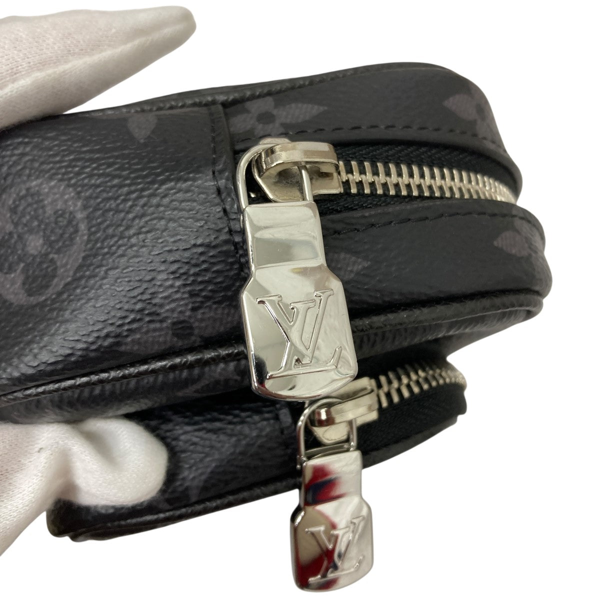 LOUIS VUITTON MONOGRAM ECLIPSE OUTDOOE POUCH モノグラムショルダーバッグ 古着・中古-5枚目のアイテム画像