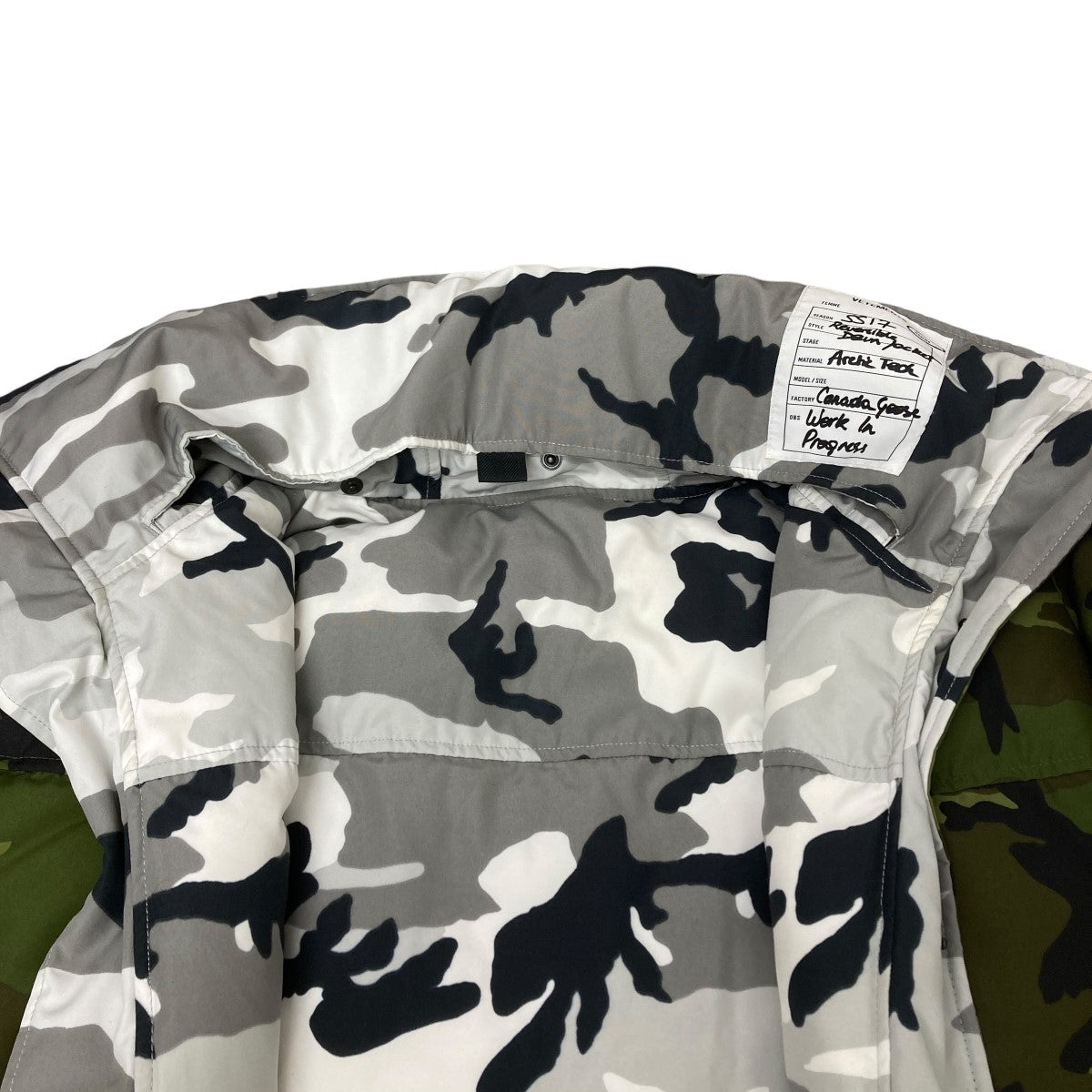 VETEMENTS×CANADA GOOSE リバーシブルダウンジャケット 古着・中古-7枚目のアイテム画像