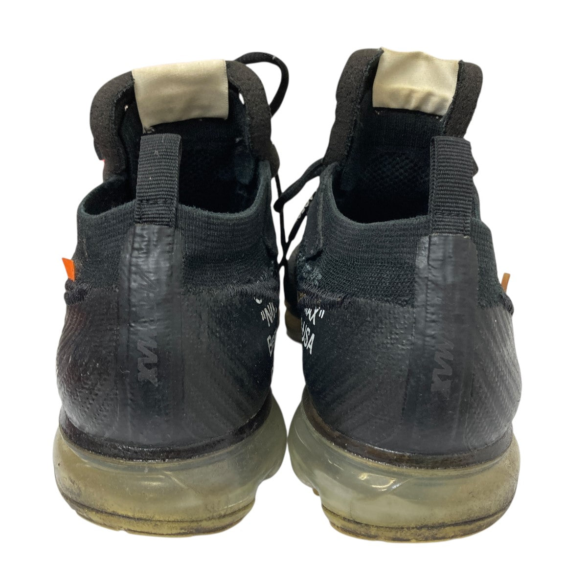 ローカットスニーカー