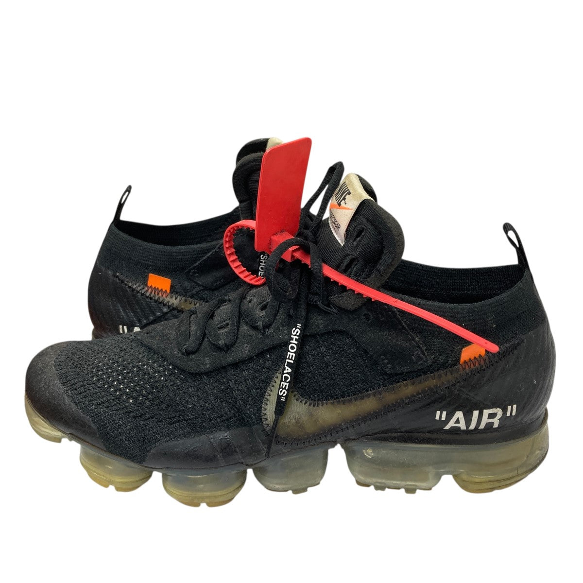 ローカットスニーカー