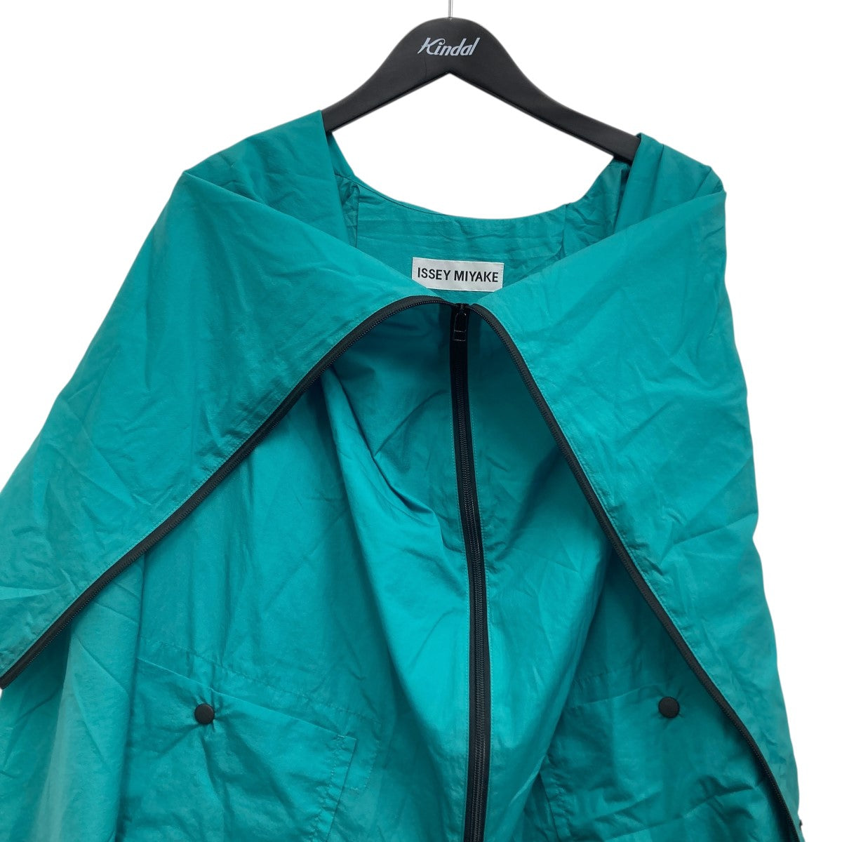 ISSEY MIYAKE(イッセイミヤケ) 変形ジップコート IM02FA553 グリーン