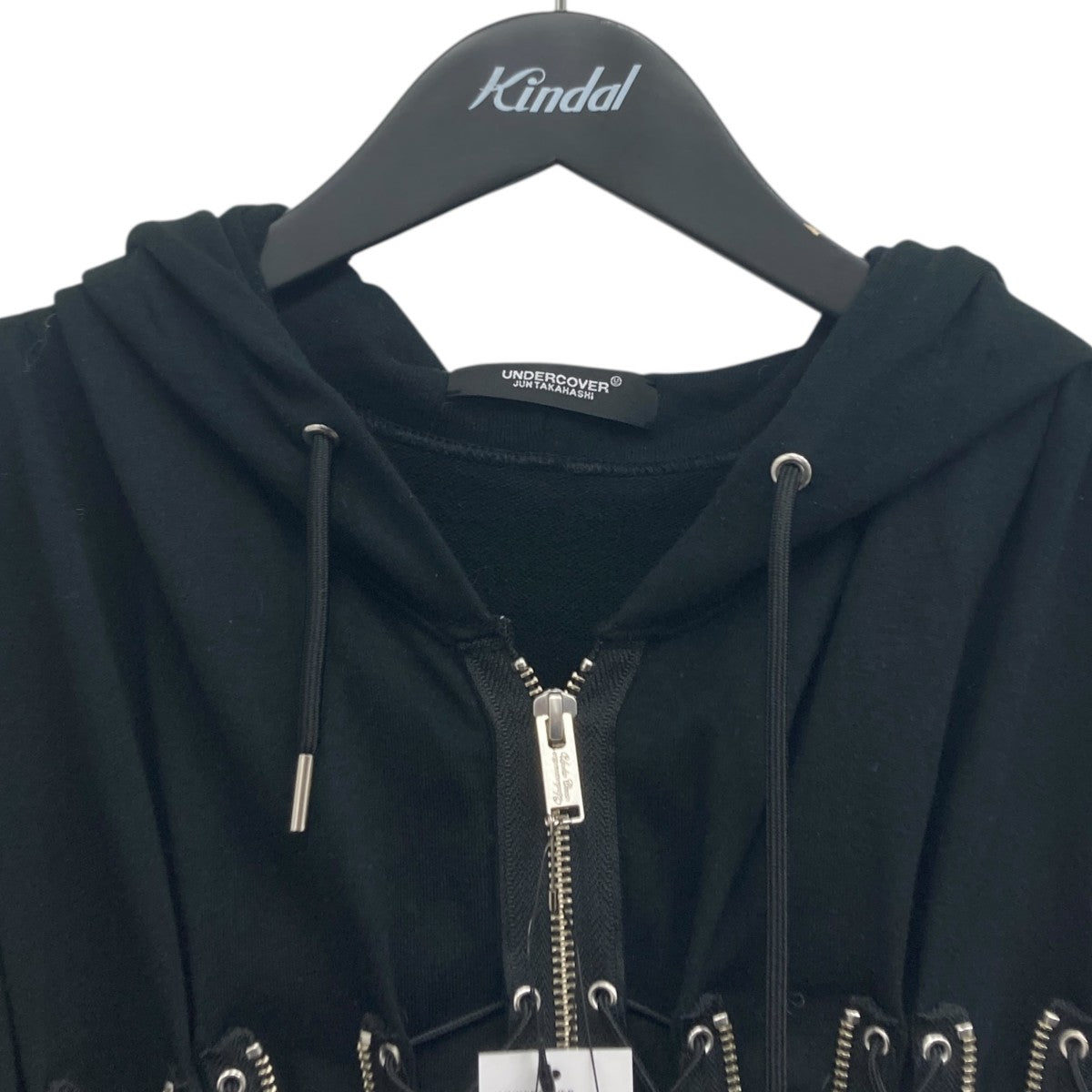 ニウラケハトメ レースアップジップパーカー