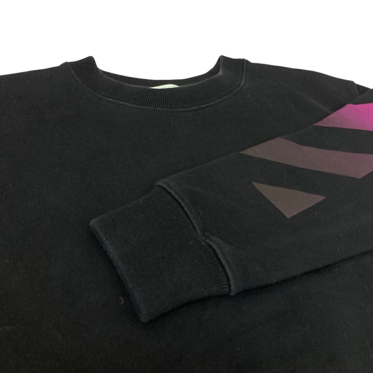 OFFWHITE クルーネックスウェット 古着・中古-4枚目のアイテム画像