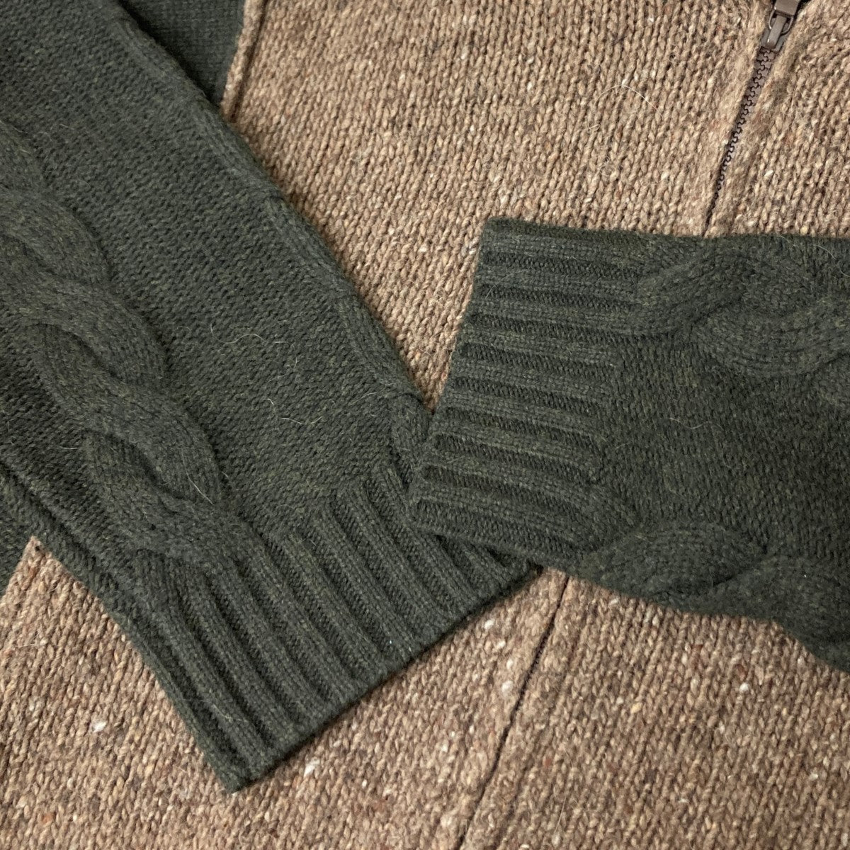fine merino wool cable switch unbalance hoodie ケーブルニットアンバランスフーディ