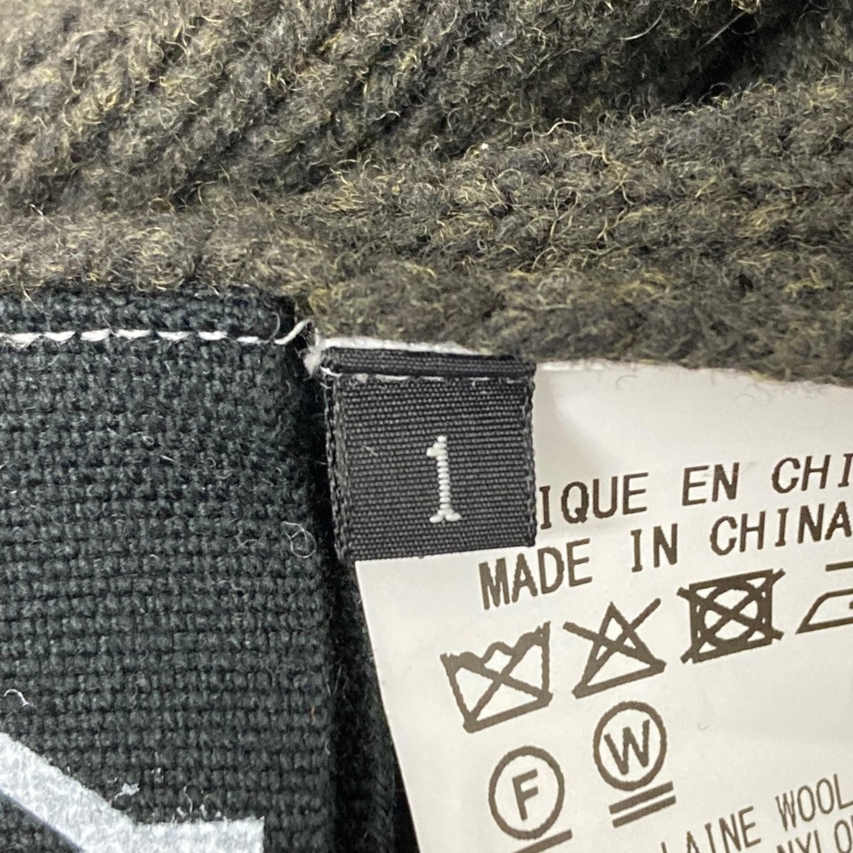 fine merino wool cable switch unbalance hoodie ケーブルニットアンバランスフーディ