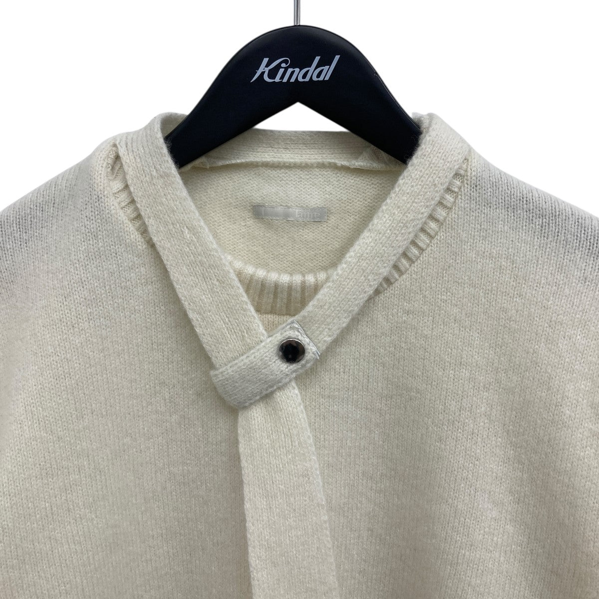 NECKTIE KNIT PO タイ付クルーネックニット