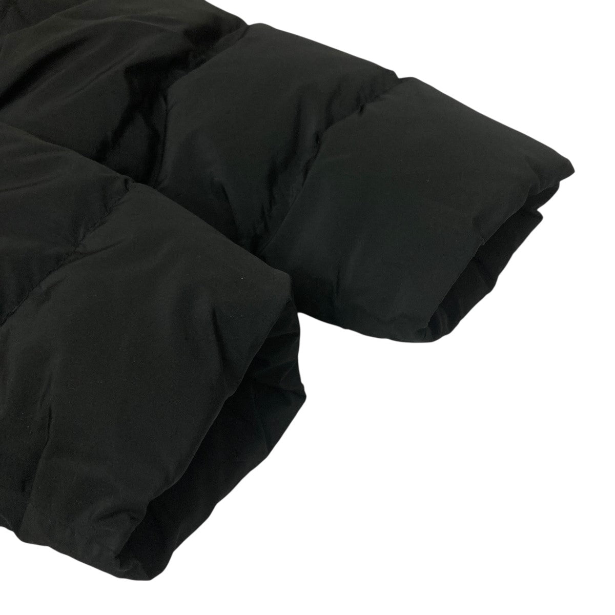 C-Shape Puffer Jacket 中綿ジャケット