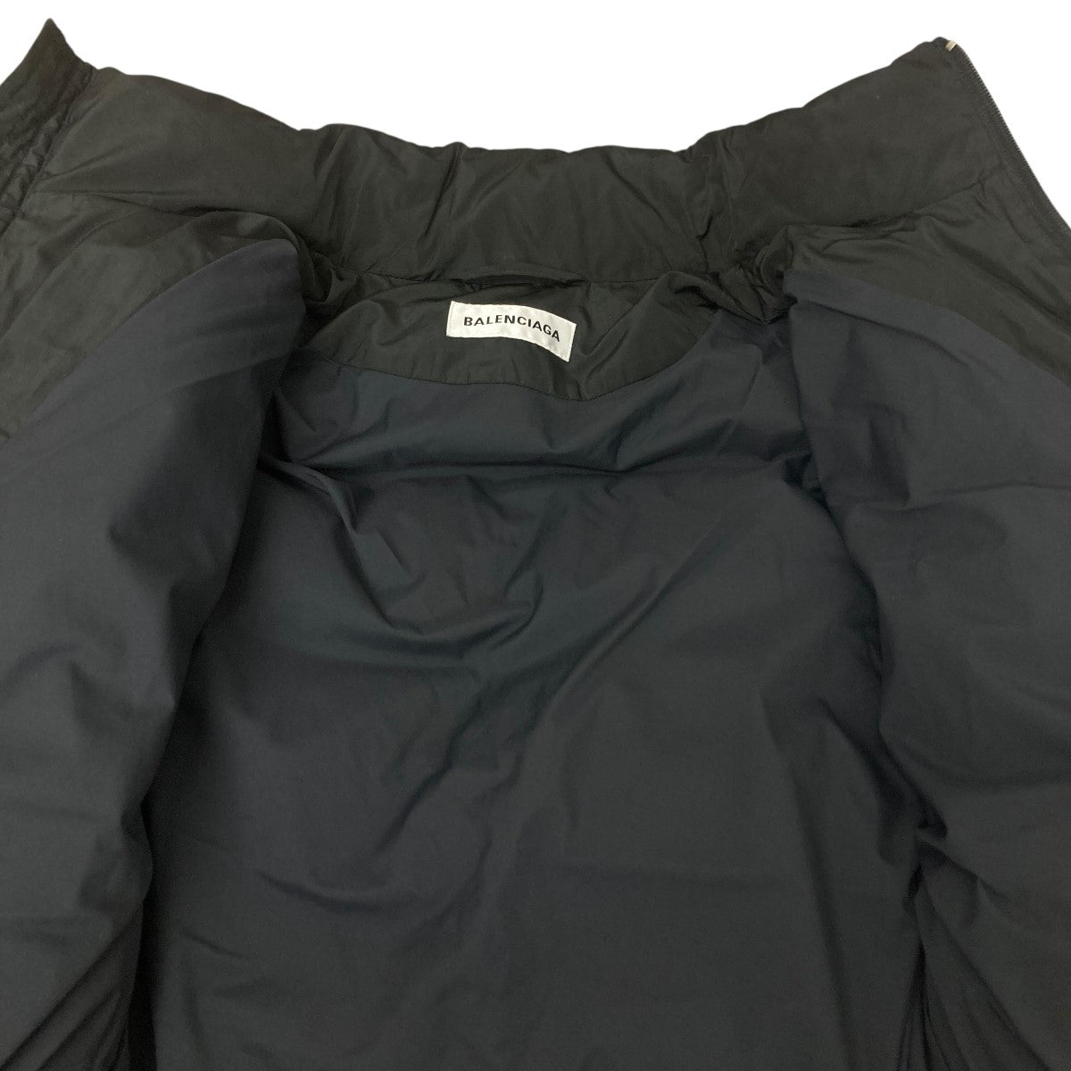 C-Shape Puffer Jacket 中綿ジャケット