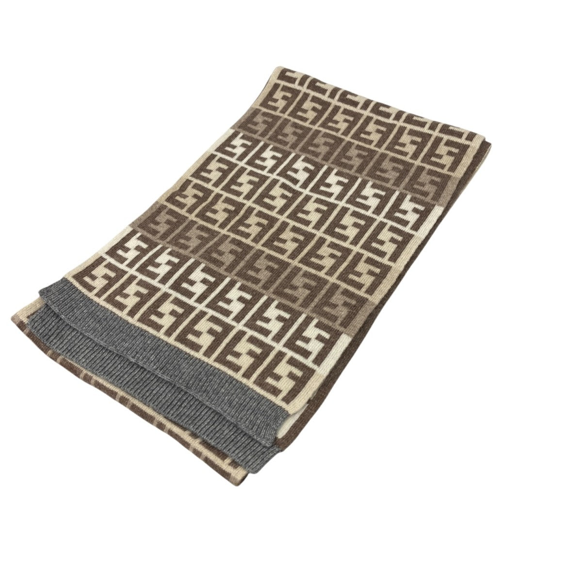 FENDI(フェンディ) ズッカ柄マフラー ブラウン｜【公式】カインドオル