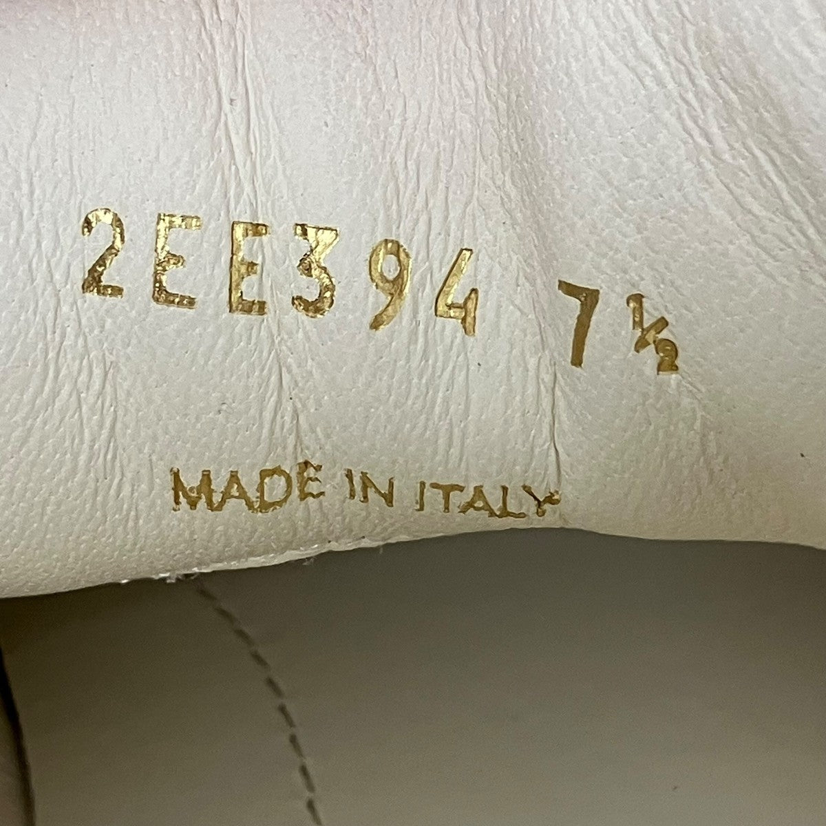 PRADA スエードロートップスニーカー 古着・中古-8枚目のアイテム画像
