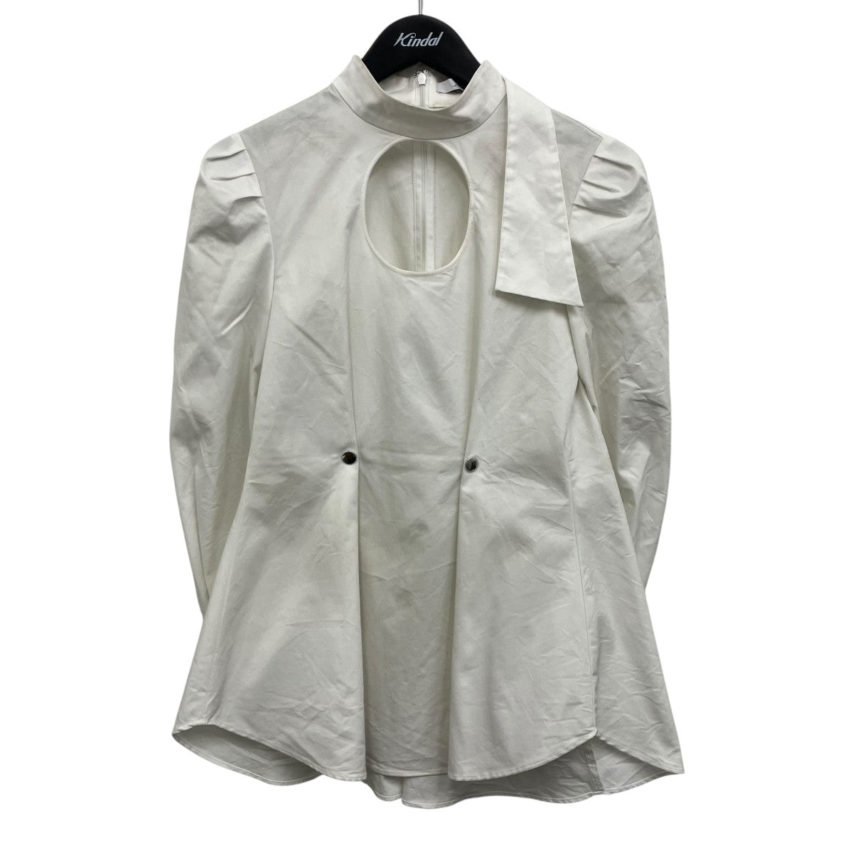 フリルブラウス