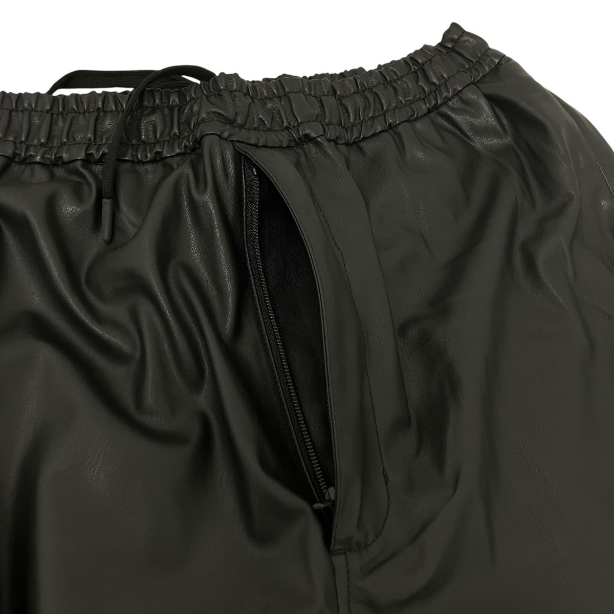 TECH SYNTHETIC SKIN WINDBREAKER PANTS ウィンドブレーカートラウザー