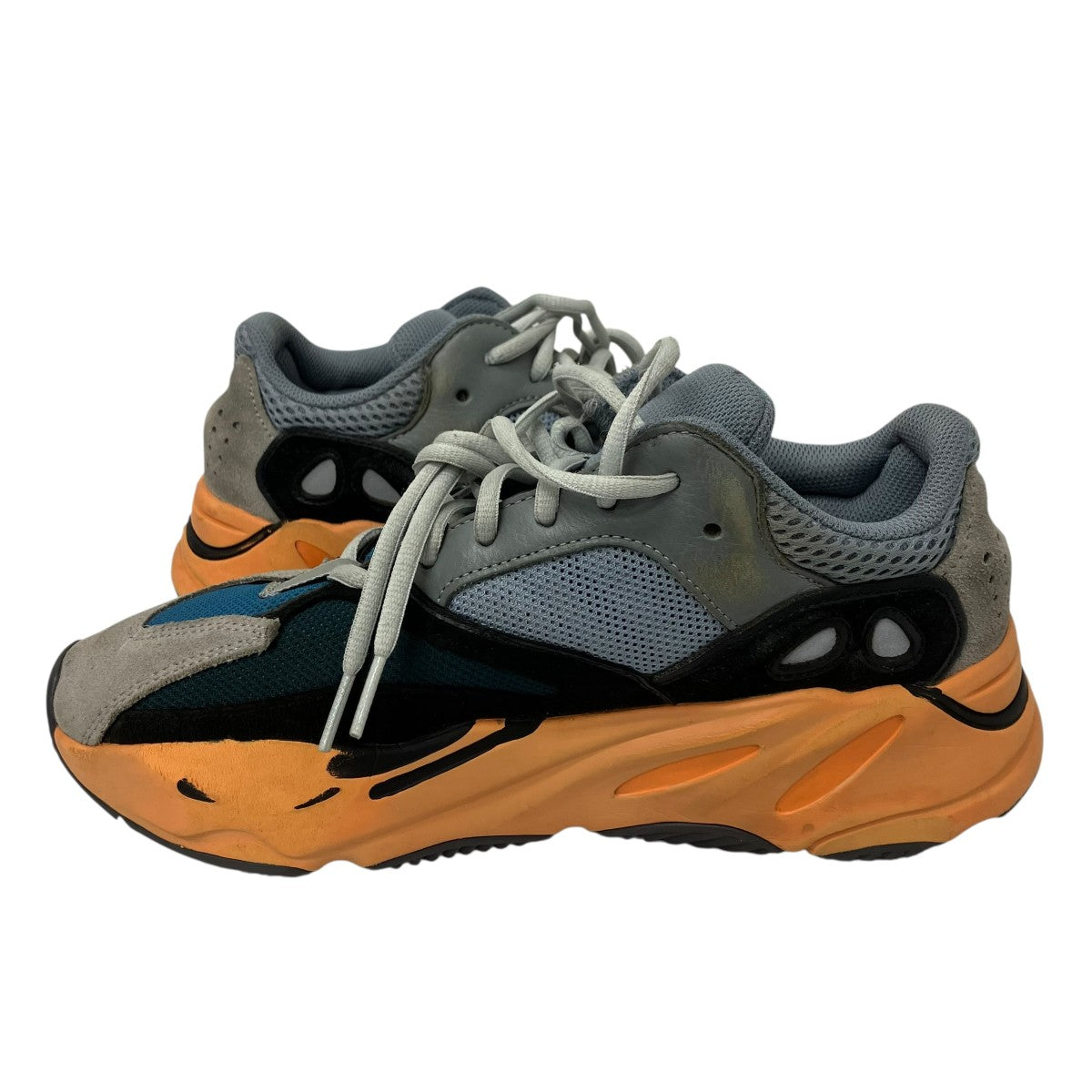 Yeezy Boost 700 V1 ローカットスニーカー