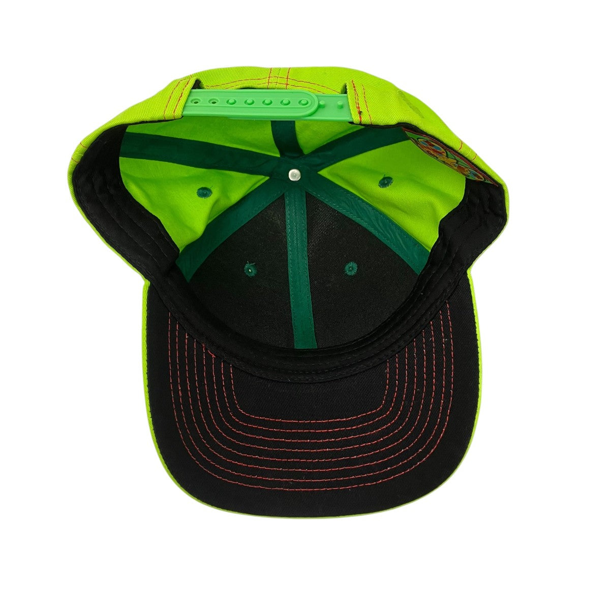 B．E HAT LIMEキャップ
