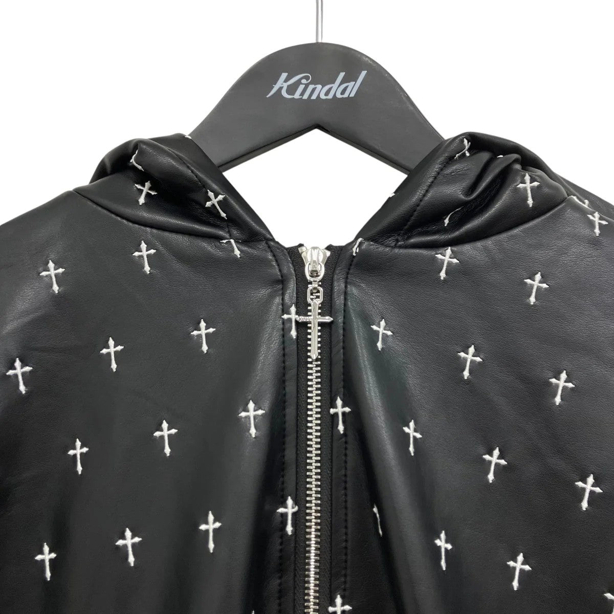 「ALLOVER CROSS ZIP-UP HPPDIE」クロスジップフーディー