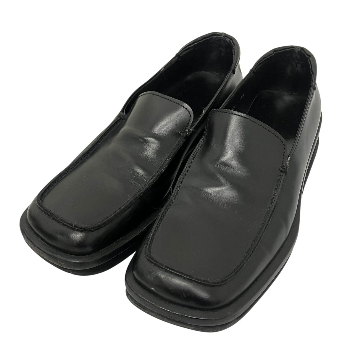 PRADA スクエアトゥローファー 古着・中古-1枚目のアイテム画像