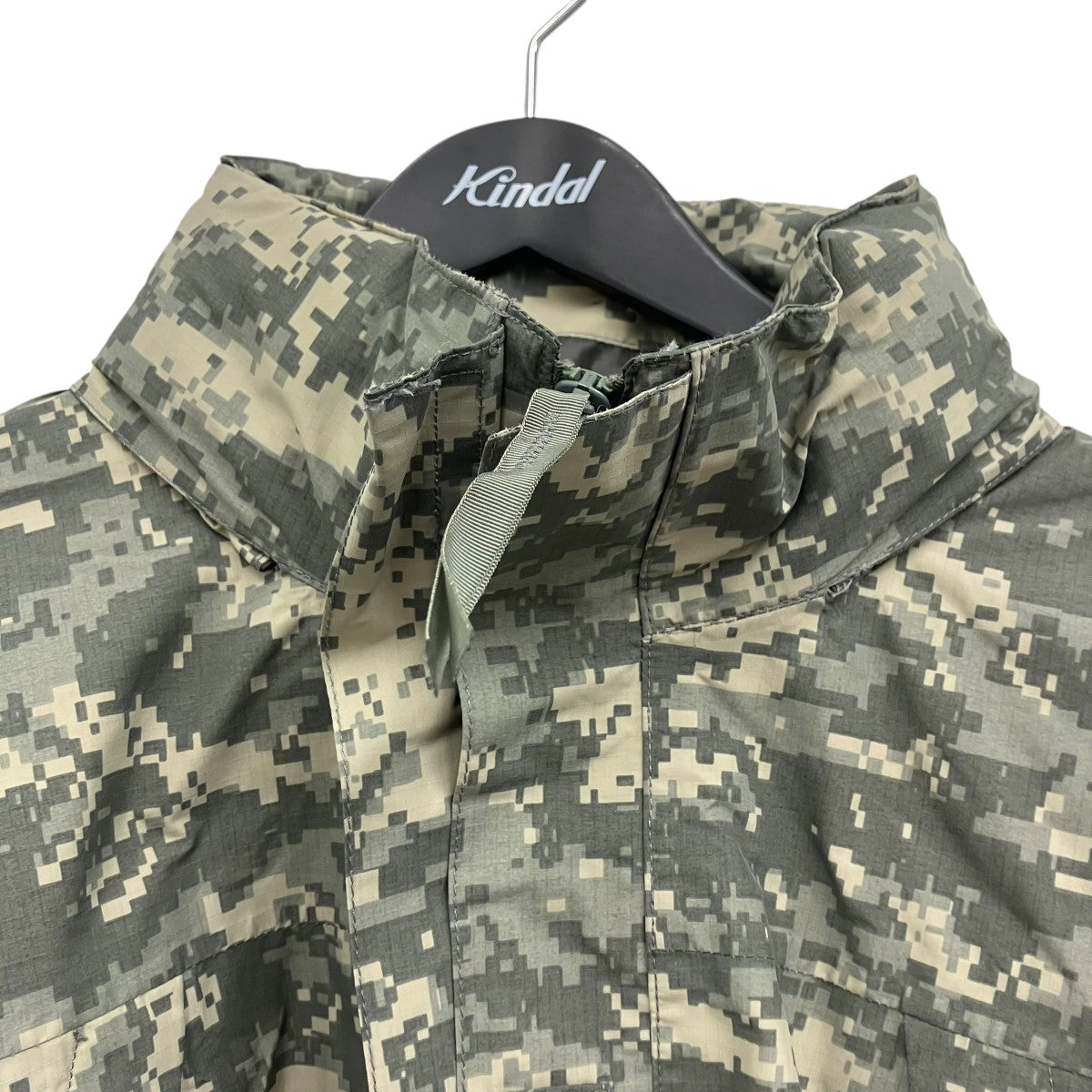 ナイロンジャケット