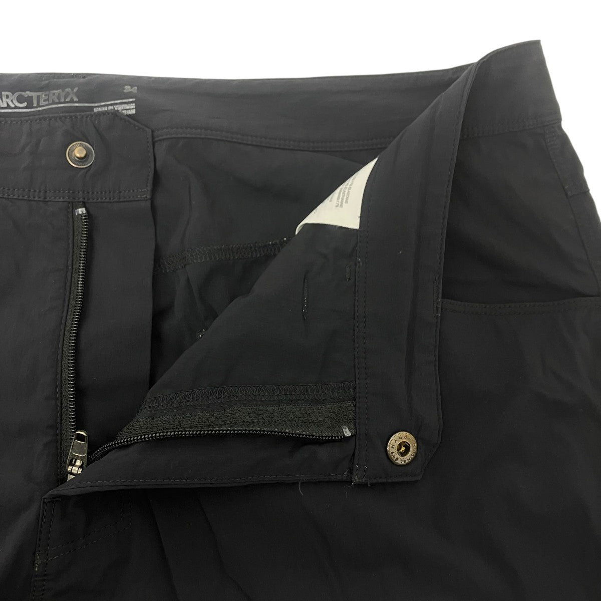 ARC’TERYX ナイロンパンツ 古着・中古-4枚目のアイテム画像