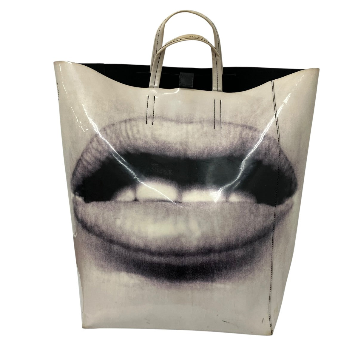 ACNE STUDIOS エナメルバッグ 古着・中古-3枚目のアイテム画像