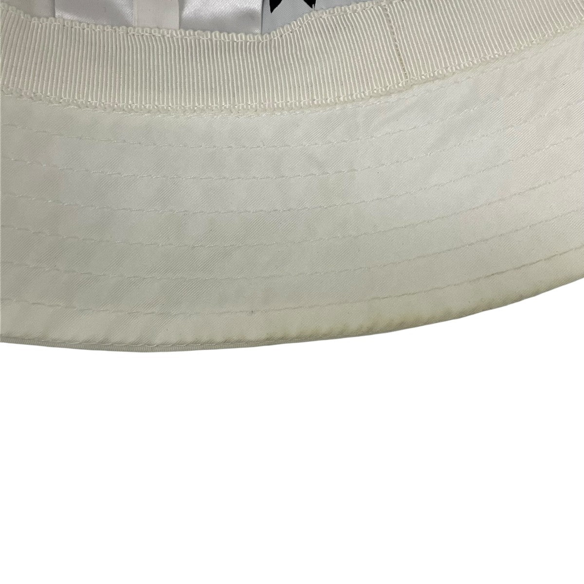 PRADA×adidas トライアングルプレートバケットハット 古着・中古-8枚目のアイテム画像
