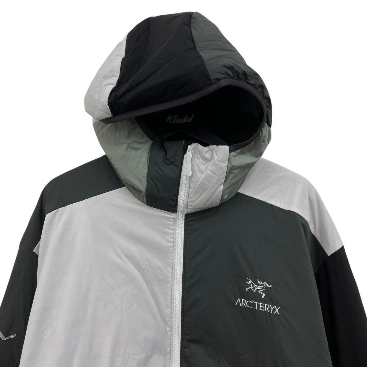 ATOM HOODIE ナイロンジャケット