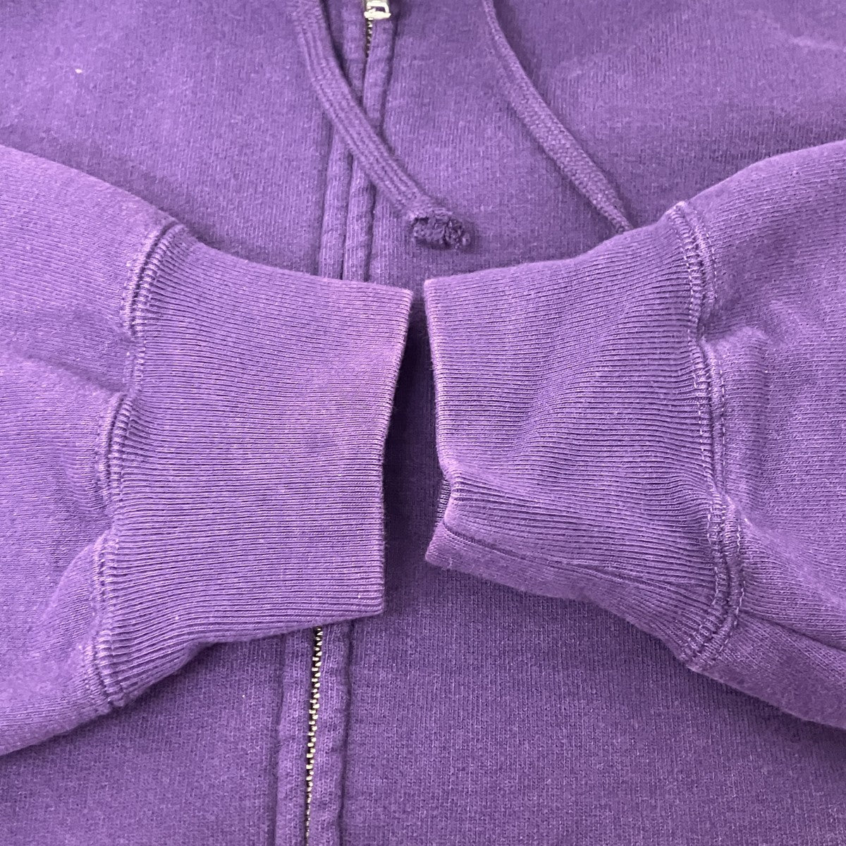 CUT OUT ZIP UP HOODED SWEATSHIRT