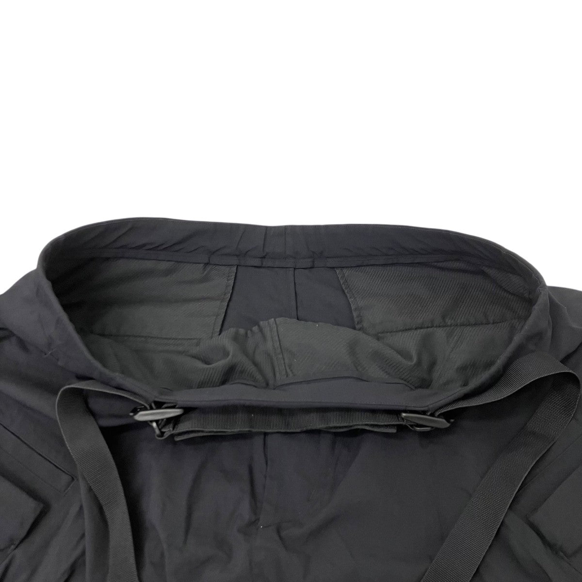 ACRONYM スパイクベルトサルエルショートパンツ 古着・中古-4枚目のアイテム画像