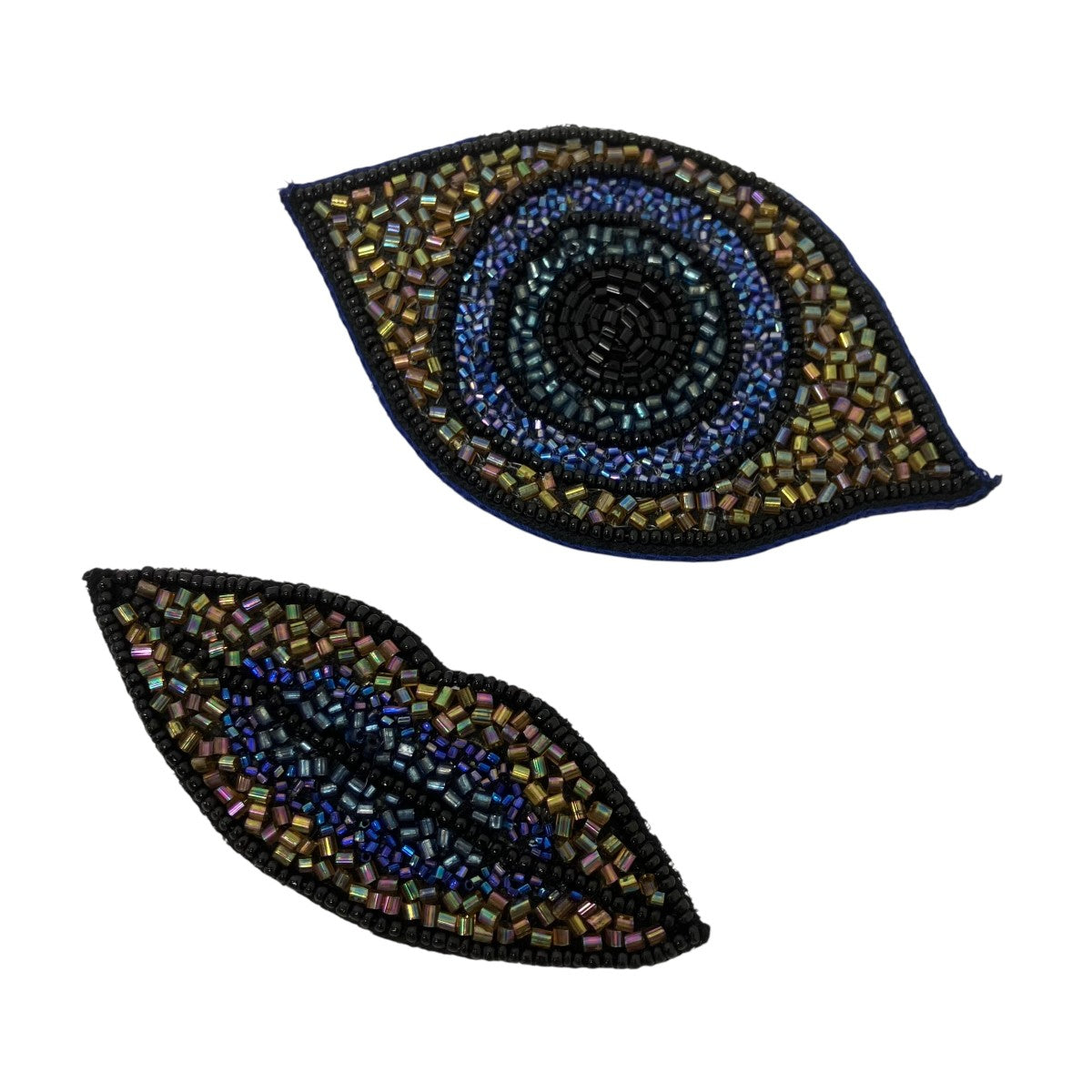 TOGA TOGA ARCHIVES BEADS PIN EYE ＆ LIPピンブローチ 古着・中古-1枚目のアイテム画像