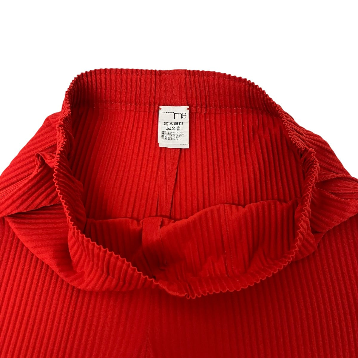 me ISSEY MIYAKE(ミーイッセイミヤケ) プリーツスラックス MI44KF771