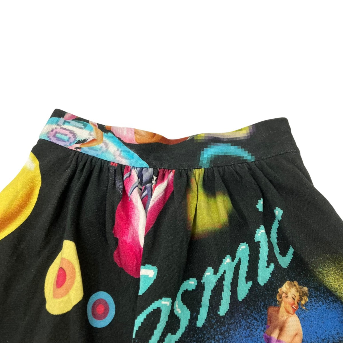 JEREMY SCOTT 総柄スカート 古着・中古-3枚目のアイテム画像