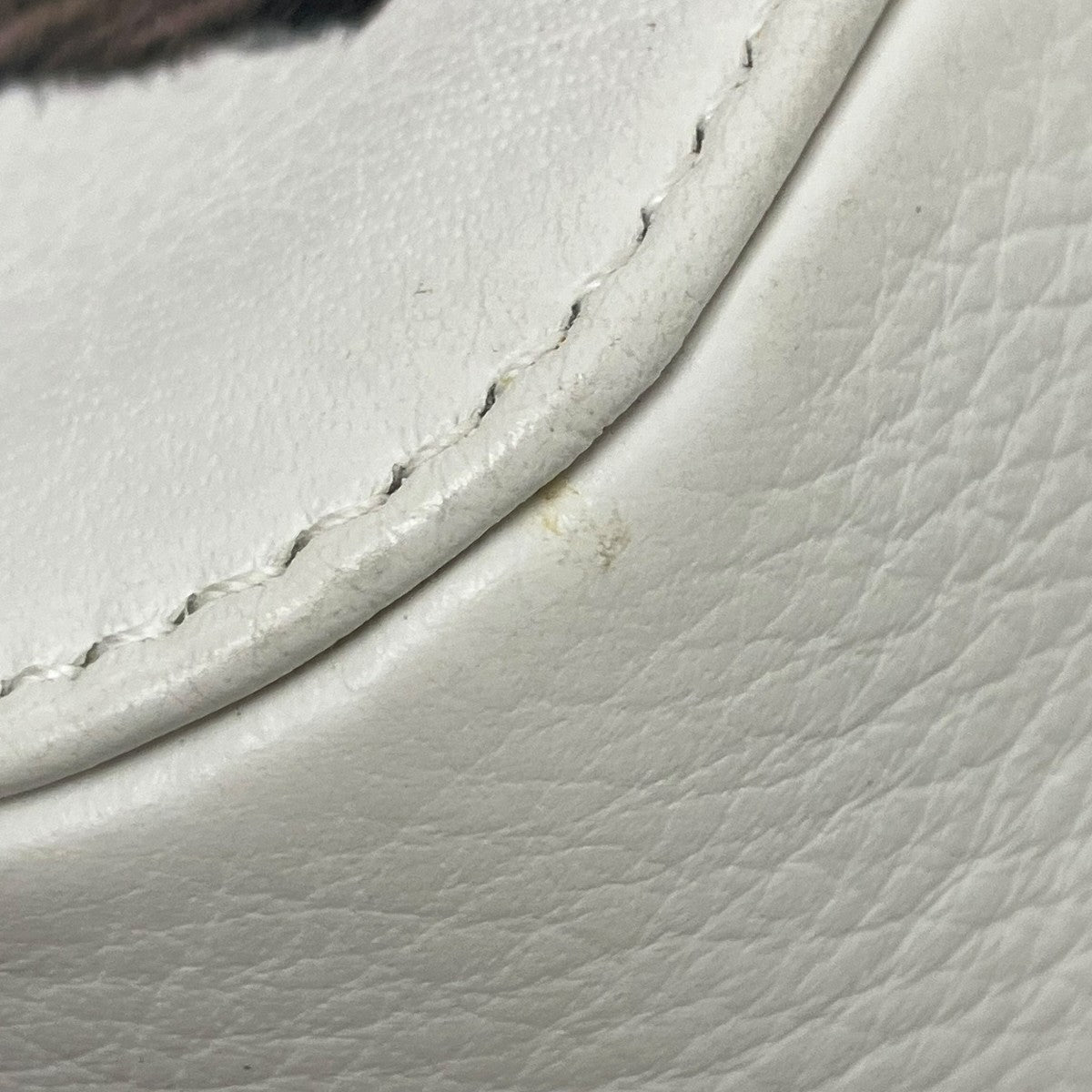 BALENCIAGA エブリデイキャットカメラバッグ 古着・中古-9枚目のアイテム画像
