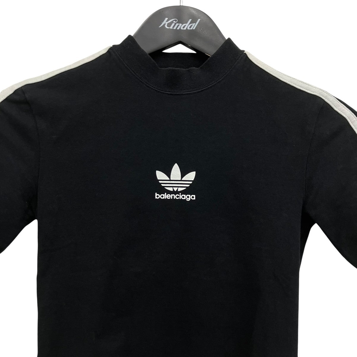 ロゴTシャツ