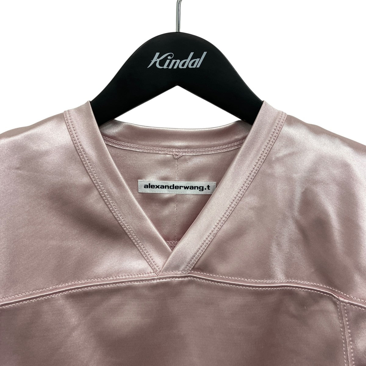サテンTシャツ