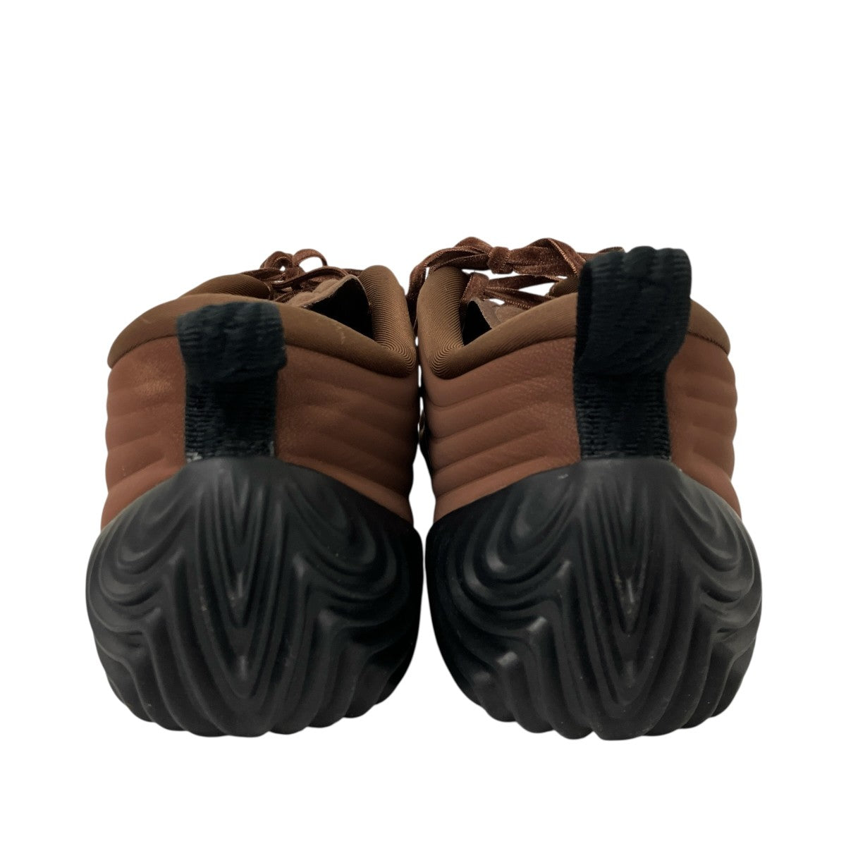 ローカットスニーカー