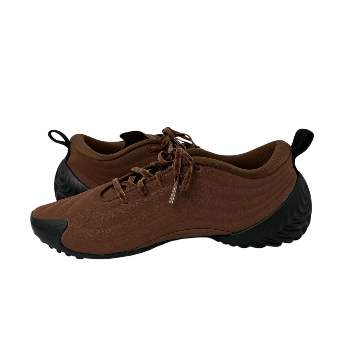 ローカットスニーカー