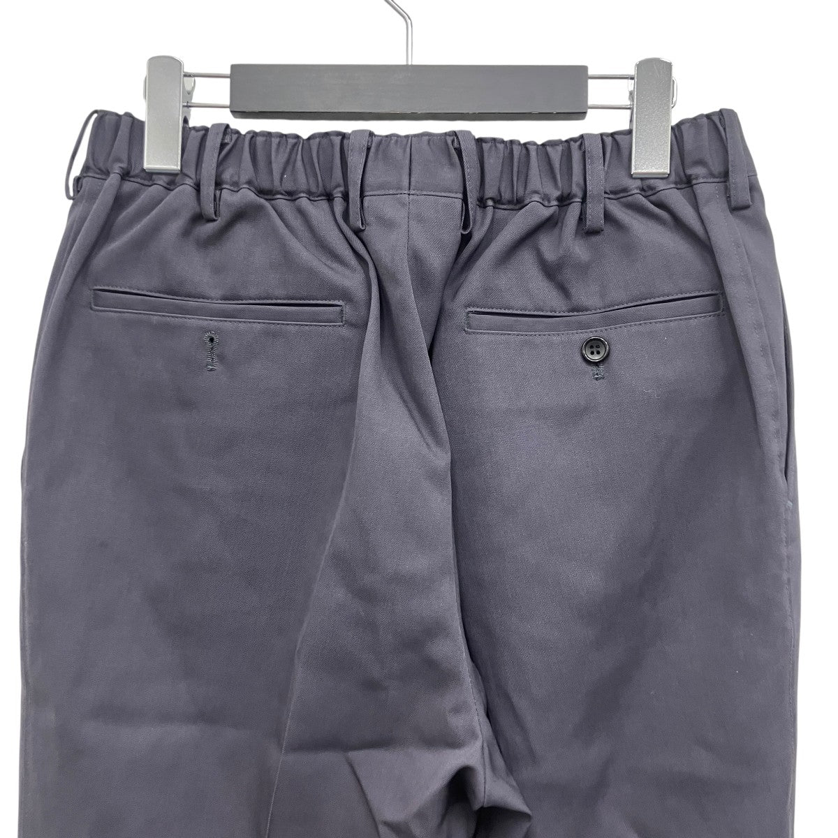 SCALE OFF WOOL TAPERED TROUSERS スラックス