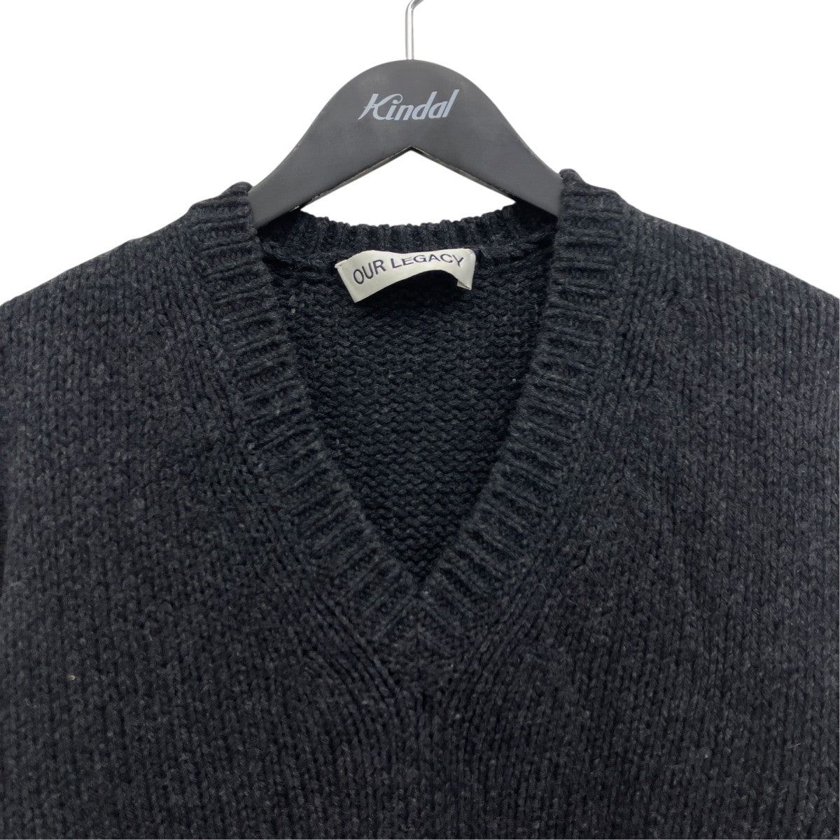 FALSE V-NECK Vネックニット