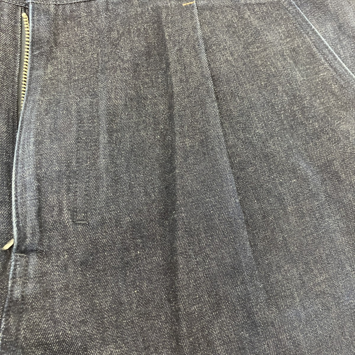 STRAIGHT DENIM TROUSERS ストレートデニムトラウザー